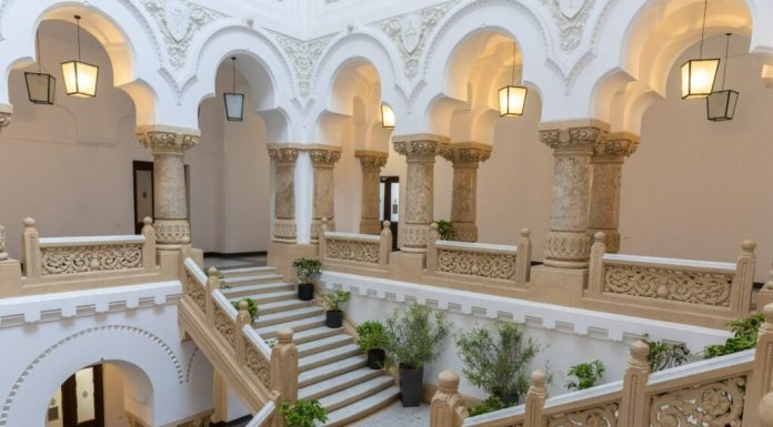 Tururi ghidate gratuite în weekend la Primăria Capitalei