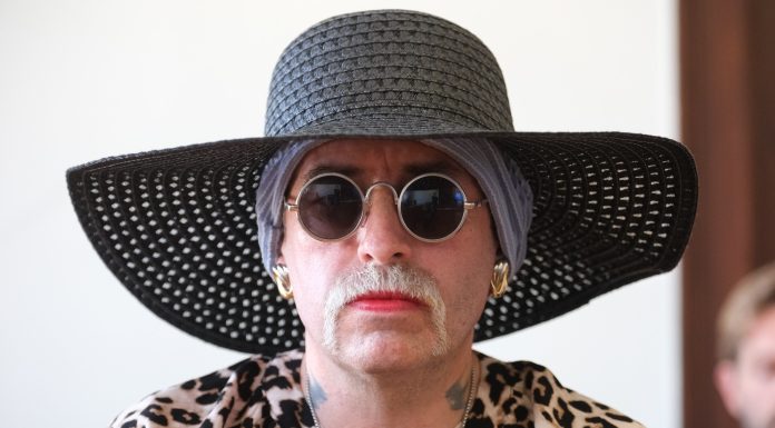 Extremist transsexual condamnat în Germania, prins în Cehia. Ataca persoane LGBTQ și le spunea că sunt ”paraziții societății”