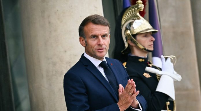 Calul de bătaie francez. Macron pledează pentru eşalonarea datoriei europene pandemice şi noi împrumuturi comune