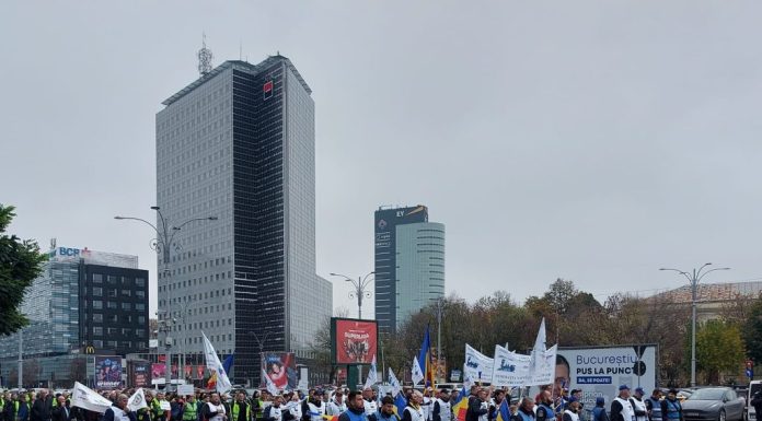 Protest în fața Guvernului azi, la ora 10:30. Sindicaliștii din CFR și Poliție ies în stradă pentru a-și cere drepturile
