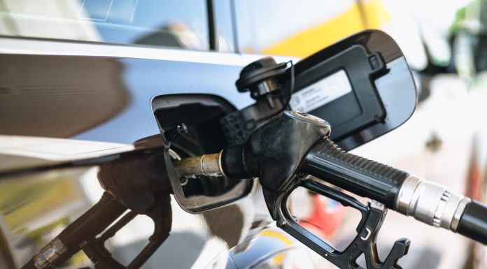 Este a treia zi de scumpiri mari în toate benzinăriile. Care sunt stațiile unde motorina e încă sub 9 lei