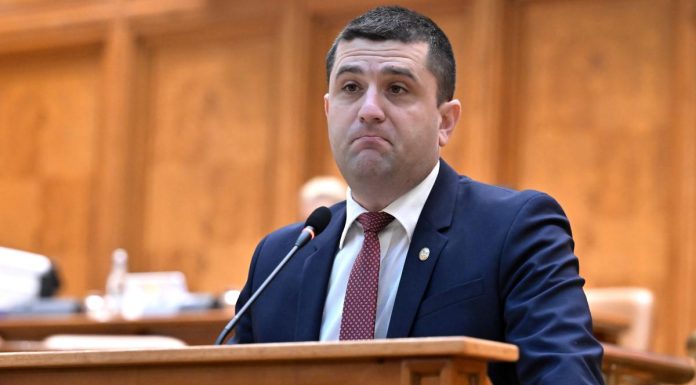Radu Miruță nu știe cât dă România pe dobânzi la programul SAFE. Țara se împrumută pe 40 de ani de 17 miliarde de euro. Gândul a întrebat cât e dobânda totală