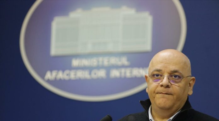 Povestea dosarului în care Raed Arafat este acuzat de complicitate la contrabandă. Cazul are legătură cu prăbușirea unui elicopter SMURD în Republica Moldova