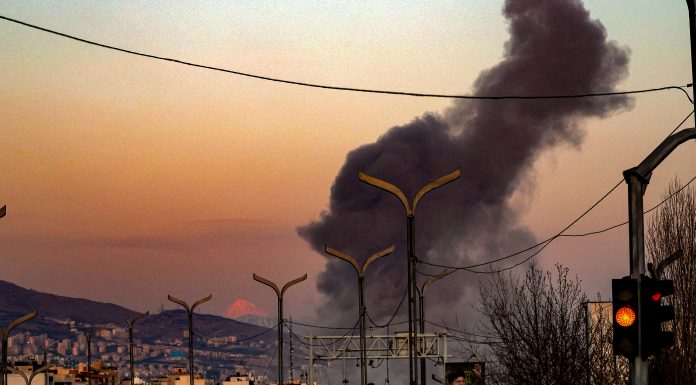 Pentagonul afirmă că monitorizează situația în timp ce Iranul „își dezgroapă” rachetele și lansatoarele după loviturile SUA