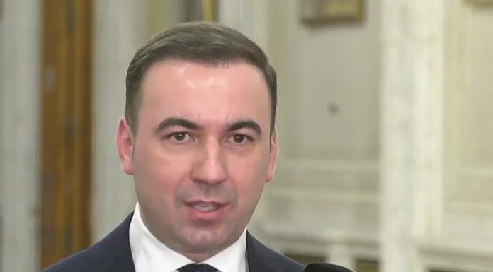 UPDATE – Ministrul Energiei anunţă că România a primit derogare din partea guvernului american pentru a reporni rafinăria Petrotel Lukoil: Principal element al stabilizării pieţei de carburanţi / Niciun gram de petrol rusesc nu va ajunge în România