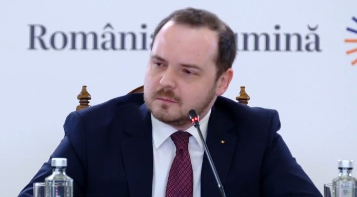 Rogobete: Nu am avut frâna de mână trasă din partea PSD, dacă o aveam nu eliminam posibilitatea universităţilor de a numi şefii de secţie / Partidul m-a susţinut inclusiv în spargerea monopolului pentru CNAS