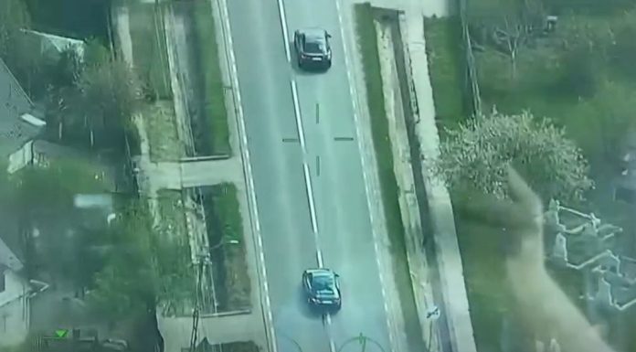 Cluj: Amenzi de mii de lei unor şoferi filmaţi din aer, în timp dulce conduceau agresiv. Unul dintre ei a făcut patru depăşiri în patru minute