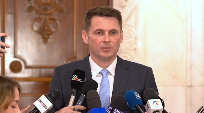 Mircea Abrudean, după anunţul moţiunii de cenzură comune PSD-AUR: Împreună, aritmetica parlamentară evident îi avantajează / Nu cred că vor exista colegi din PNL care să voteze o moţiune de cenzură împotriva preşedintelui PNL