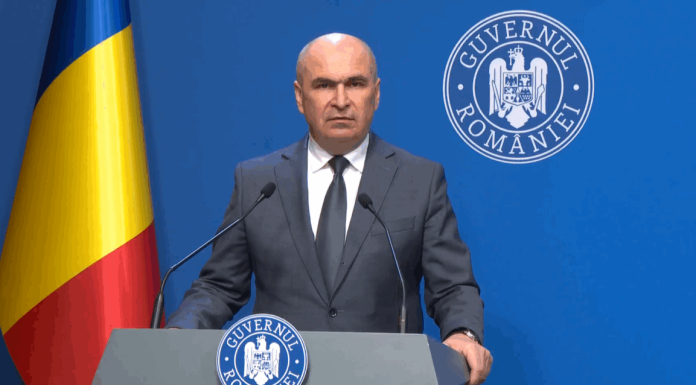 Legea care limitează cumulul pensiilor speciale cu salariul la stat, trimisă Parlamentului. Bolojan cere procedură de urgență