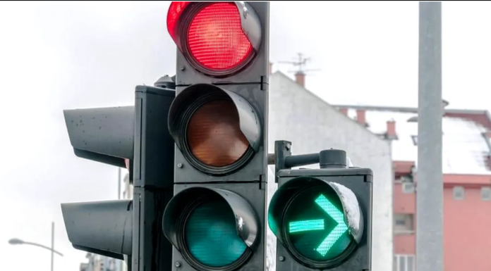 O fluctuație de energie a făcut ca mai multe semafoare din Capitală să nu mai funcționeze