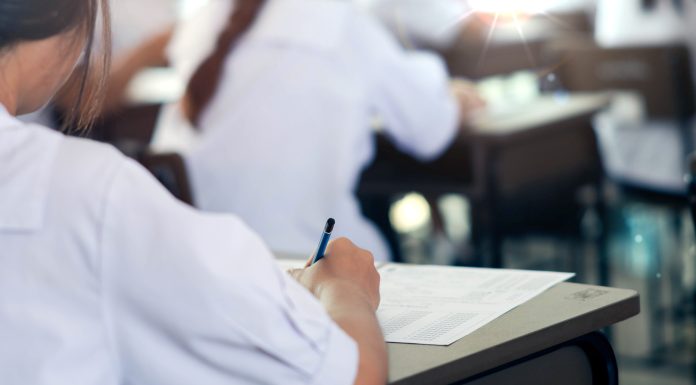 Evaluarea Națională 2026. Testările la clasele a II-a, a IV-a şi a VI-a se vor desfășura în perioada 12 – 28 mai