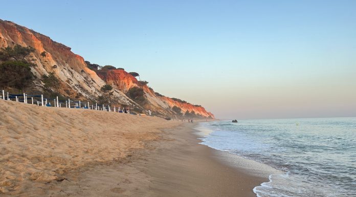 Plaja din Europa desemnată cea mai frumoasă pentru 2026. Destinația care i-a cucerit pe turiști