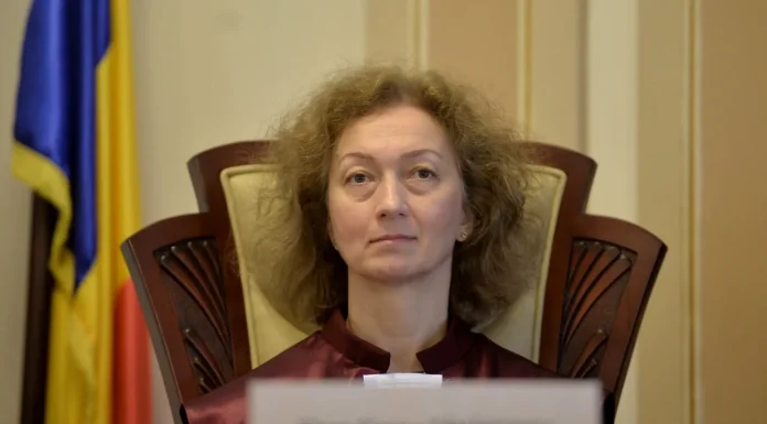 Sporul de 1.000 de euro, prețul pentru integritatea judecătorilor CCR? Ce spune S. Tănăsescu despre câștigurile care garantează adăpostul de influențe