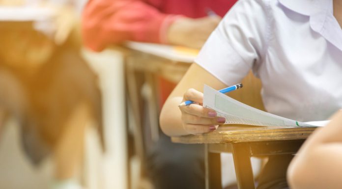 Simulare Evaluare Națională 2026, sesiunea II. Peste 2.300 de elevi de clasa a VIII-a susțin proba la Matematică