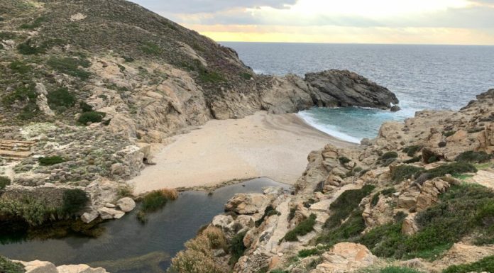 Insula unde oamenii „uită să moară”. Dietă, somn și un secret surprinzător