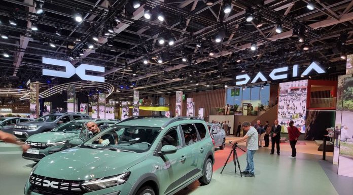 Salonul Auto Paris: Dacia anunță lista de noutăți – 10 mașini electrice și hibride