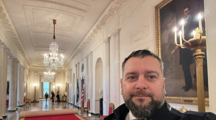 Senatorul AUR Ștefan Geamănu susține că închiderea centralelor pe cărbune este dictată de Bruxelles: „Reprezintă o condamnare la frig și sărăcie”