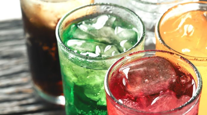 O țară din UE va introduce o „taxă pe zahăr” pentru băuturi răcoritoare. Măsuri dure pentru echilibrarea bugetului