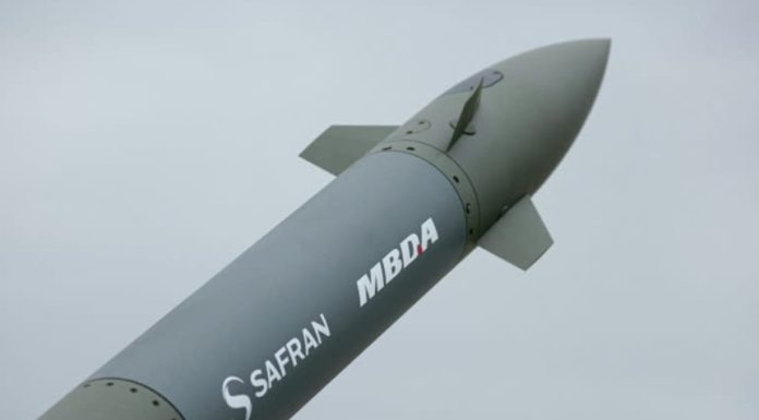 Franţa anunţă efectuarea cu succes a primului tir al rachetei cu rază lungă de acţiune Thundart, produsă de Safran şi MBDA, o soluţie europeană la sistemul american HIMARS, care urmează să fie operaţională la orizintul lui 2030