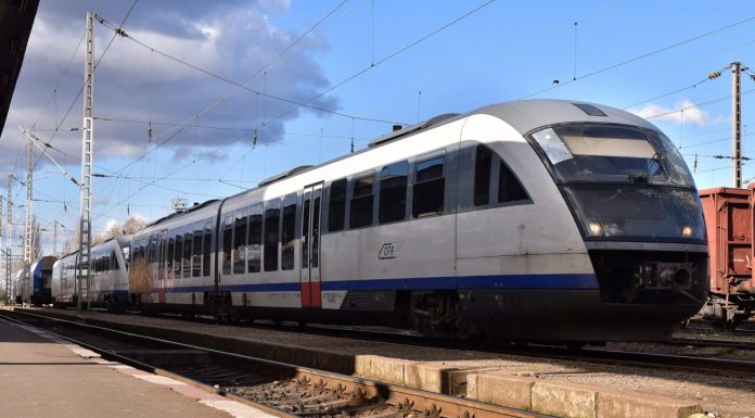 Trenuri suspendate între Timișoara și Arad, în iunie. Pasagerii vor fi transportați cu autocare