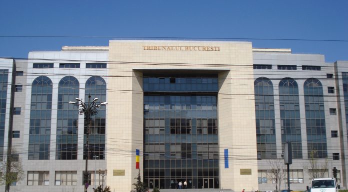 Ex-director în minister, la închisoare. Acuzat că cerea taxă din salariul subordonaților