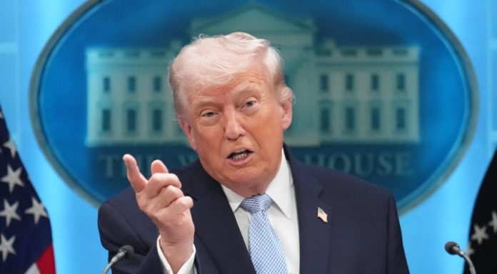 Donald Trump anunţă prelungirea armistiţiului în Iran