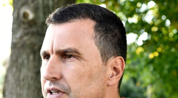 „Prețurile la carburanți s-au stabilizat, dar criza politică amenință PNRR”, afirmă Tánczos Barna