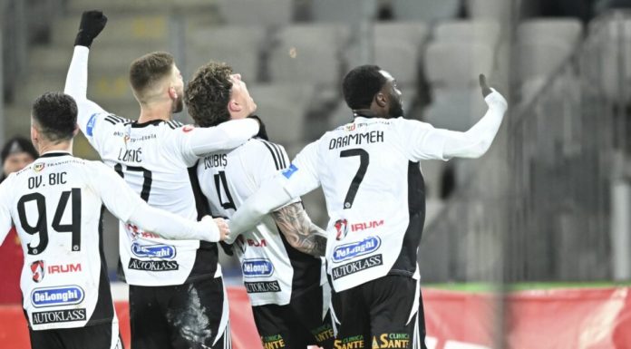 „U” Cluj s-a calificat în finala Cupei României, iar Alex Chipciu a dat recital după meciul cu FC Argeș. „Îmi dau seama că am îmbătrânit”