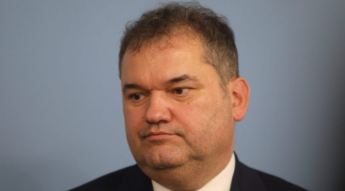 UDMR refuză să voteze moțiunea de cenzură PSD-AUR. Cseke Attila: „UDMR nu poate fi cu un Guvern care este susţinut instituţional de către AUR”