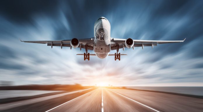 UE ia în calcul măsuri extreme în criza kerosenului: statele ar putea fi obligate să împartă combustibilul destinat avioanelor, în caz de penurie