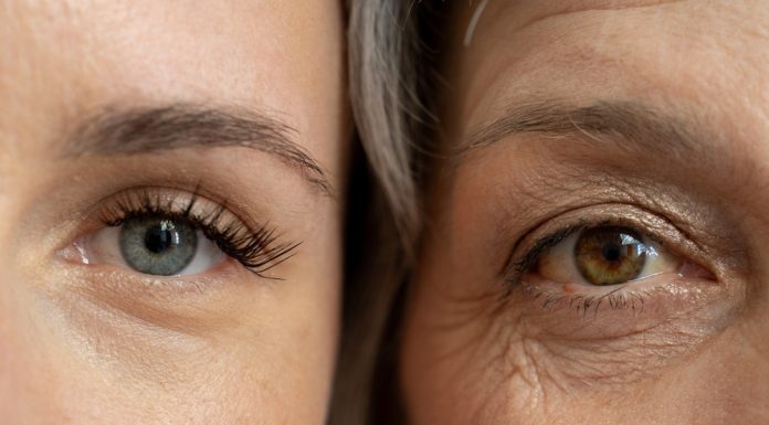 Testul simplu care îți poate arăta vârsta biologică. Poate fi făcut în mai puțin de un minut