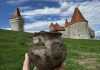 Descoperire importantă la Castelul Corvinilor, din Hunedoara. Arheologii au găsit obiecte vechi de peste 2.500 de ani
