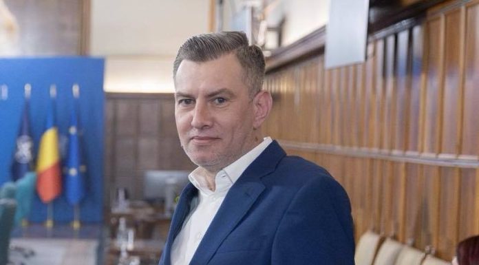 Secretar în Ministerul Muncii: Exemplu de aşa-zisă reformă a lui Bolojan: potrivit legii, vreo 300 de veterani de război primesc, în decembrie, vreo 300 de lei ajutor de încălzire; suma trebuia indexată cu inflaţia. S-a refuzat şi indexarea şi acordarea