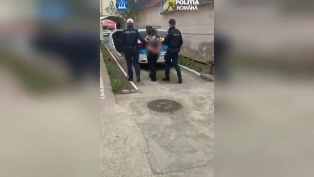 Paște de coșmar în Alba. O femeie și-a înjunghiat soțul, iar o rudă care voia să-i despartă a fost omorâtă de fiul de 18 ani