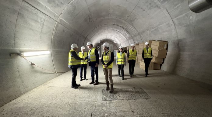 Vicepreşedintele BEI, vizită pe şantierul Autostrăzii Sibiu – Piteşti / Ioannis Tsakiris: Această autostradă nu este doar o prioritate naţională, ci şi o conexiune europeană vitală