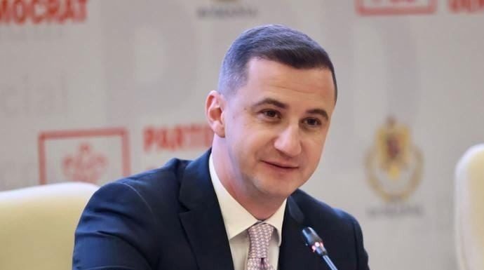 Alfred Simonis: Nu cred că vom sta foarte mult în afara guvernării/ E nevoie de un guvern stabil pro-european/ Fără PSD nu se poate face un alt guvern în Parlament, cu excepţia situaţiei în care AUR va susţine Guvernul Bolojan