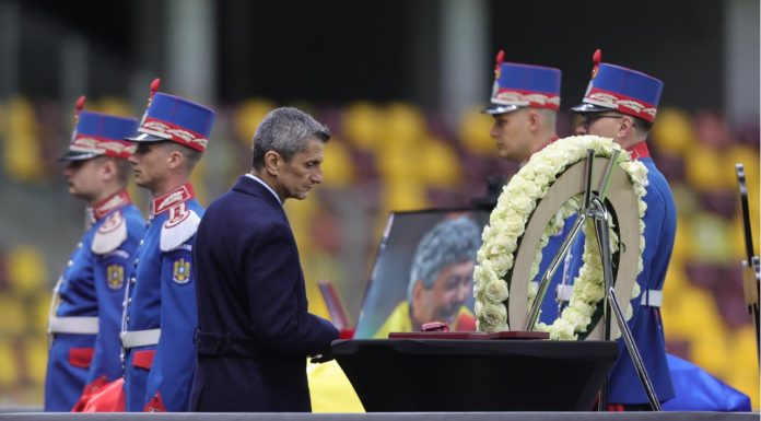 Discursul ținut de Răzvan Lucescu la înmormântarea lui Mircea Lucescu: „A fost tatăl meu și va rămâne tatăl meu”