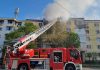 Incendiu puternic într-un apartament din Craiova / Intervin mai multe echipaje de pompieri