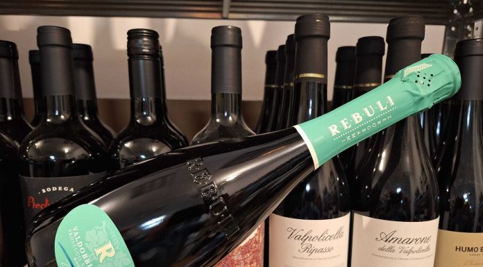 Vinul zilei: un prosecco primăvăratic și energic, cu note de mere Golden, pomelo și migdale. Perfect ca aperitiv sau alături de pește și fructe de mare