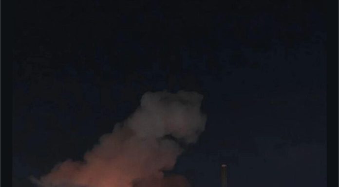 UPDATE 2: Explozie urmată de incendiu la CET Vest din București/Raed Arafat: Există 30 de tone de ulei care ard. Nu se va da mesaj RO-Alert