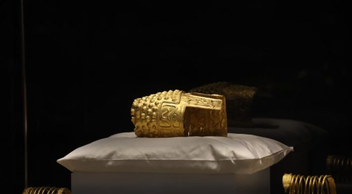 Directorul MNIR respinge speculațiile: Nu există nicio îndoială asupra autenticității coifului de la Coțofenești