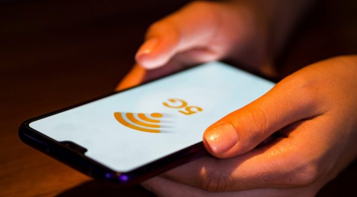 Ce este roamingul și cum funcționează — tot ce trebuie să știi în 2026 (P)