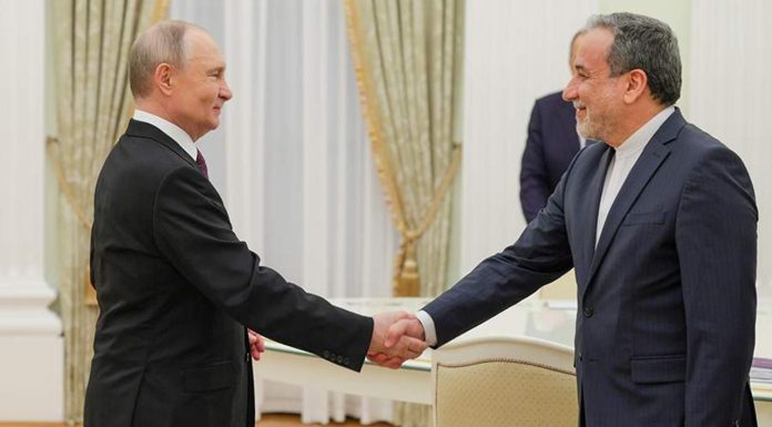 Putin îl asigură pe ministrul iranian de Externe că Moscova va face „totul” pentru a restabili pacea în Orientul Mijlociu