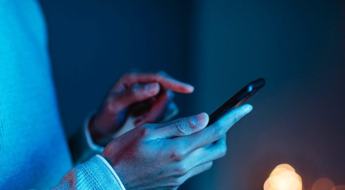 (P) Cele mai bune aplicații eSIM pentru călătorii în 2026: ce să alegi și de ce