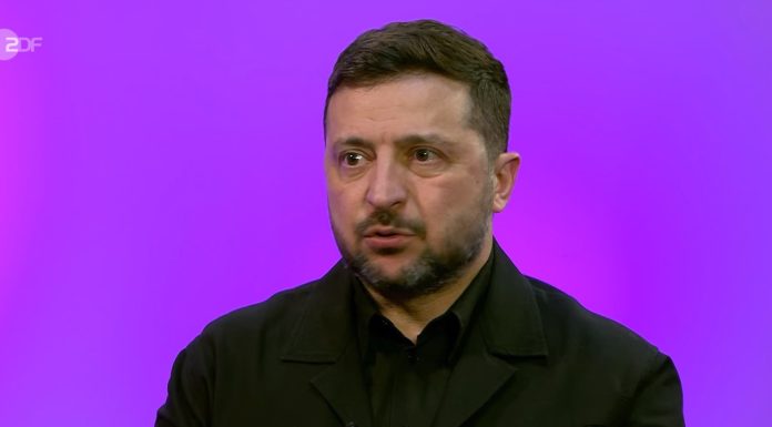 Zelenski critică decizia SUA de a relaxa sancţiunile asupra petrolului rusesc