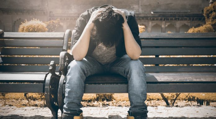 Dr. Florina Rad: Depresia pentru copii şi adolescenţi nu înseamnă neapărat să stea la pat şi să nu mai vorbească, să nu mai comunice cu nimeni/ Iritabilitatea este, de fapt, simptomul principal