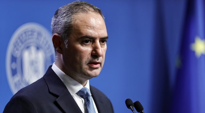 ULTIMA ORĂ Comisia Europeană a semnat acordul SAFE cu România. Vin peste 17 miliarde de euro pentru apărare și infrastructură strategică