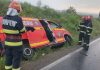 Mașina pompierilor din Galați a intrat în șanț