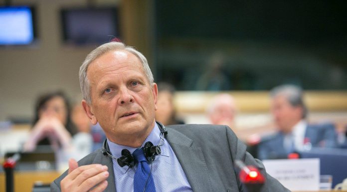Theodor Stolojan: Preşedintele Nicuşor Dan trebuie să respecte Constituţia şi să nominalizeze un premier. Există un partid care a demonstrat că are o majoritate – PSD/ Ce spune fostul preşedintel liberal despre învestirea unui guvern minoritar PSD-UDMR