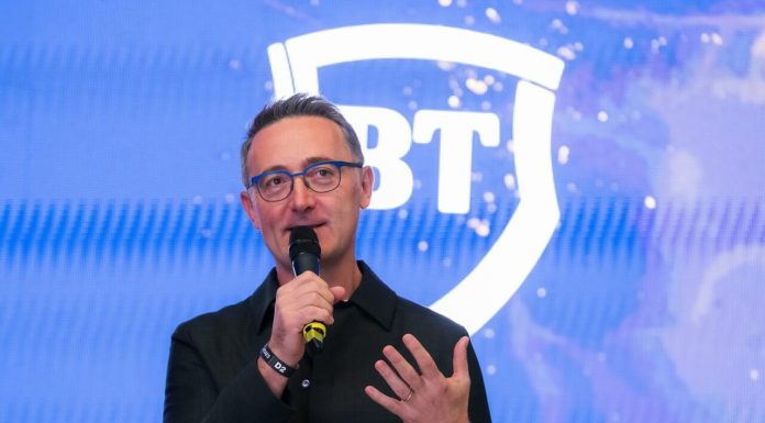 Regizorul Tudor Giurgiu cere bani pentru Oscar, nu doar „mesaje sforăitoare” de la Guvern, după succesul de la Cannes
